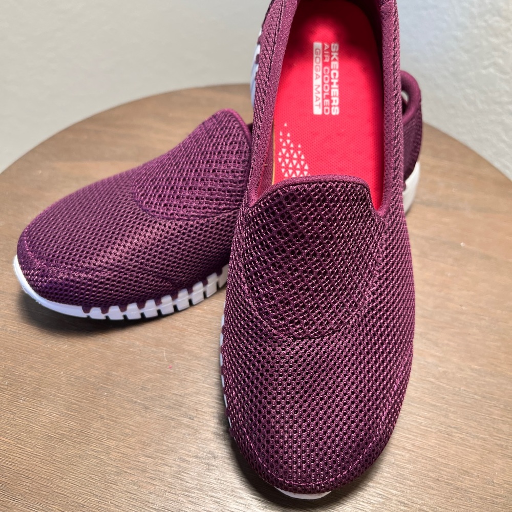 Sketchers GoGa Mat Style Shoes